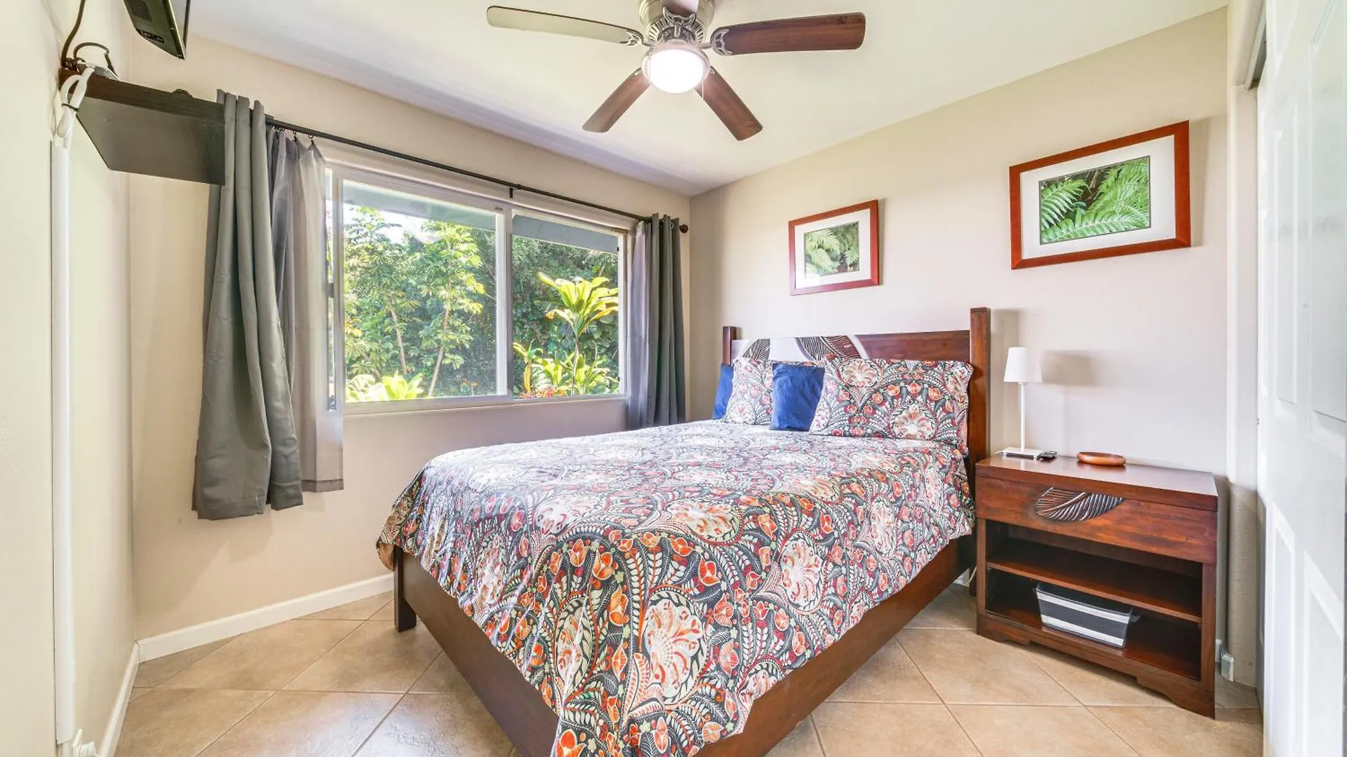 Hilo Oasis - 32 Mi To Volcanoes National Park! Holiday home